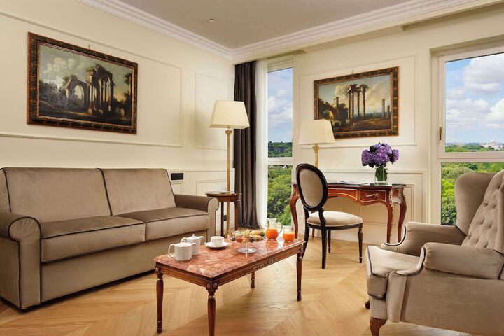 Room 44 of 114