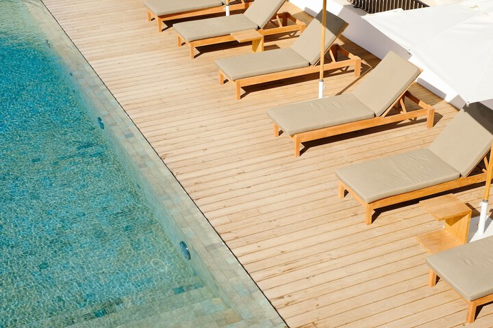 Pool 48 of 61
