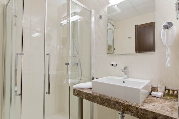 Clean Restrooms