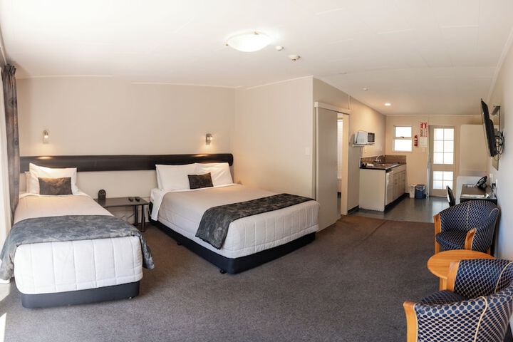 Room 7 of 81