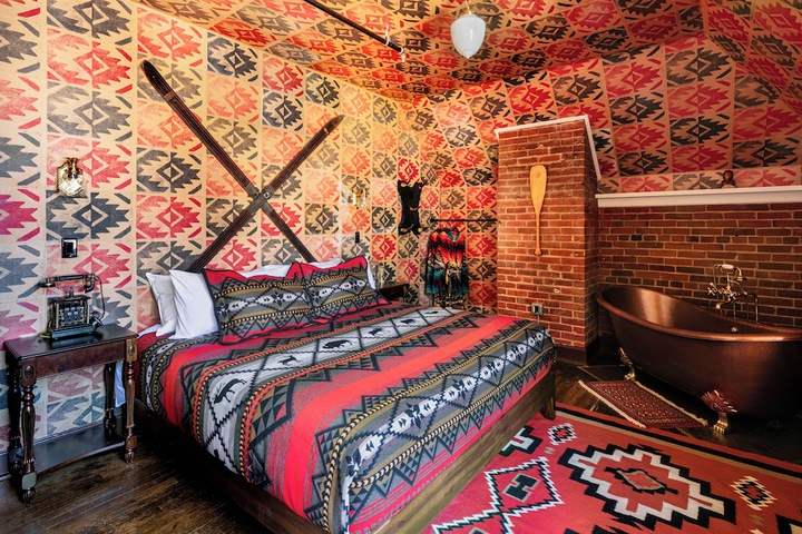 Room 7 of 25