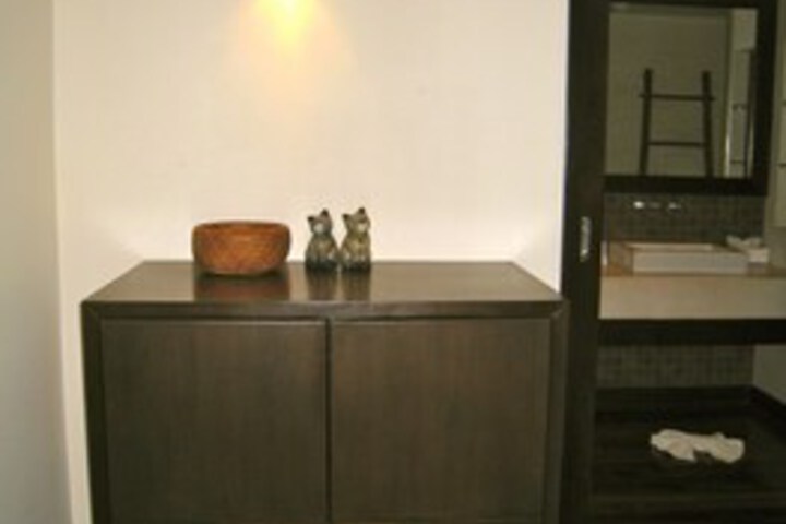 Room 36 of 42