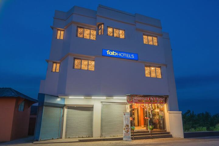 Fabhotel Tulip