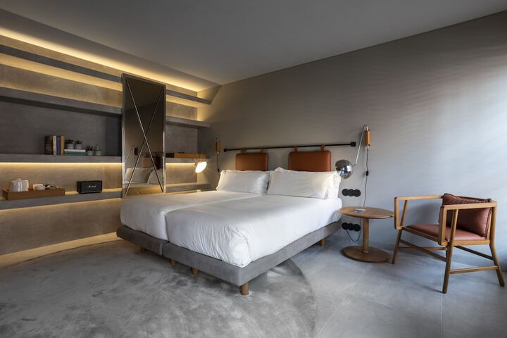Room 19 of 67