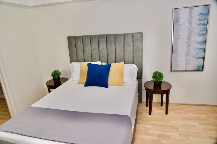 Room 28 of 159