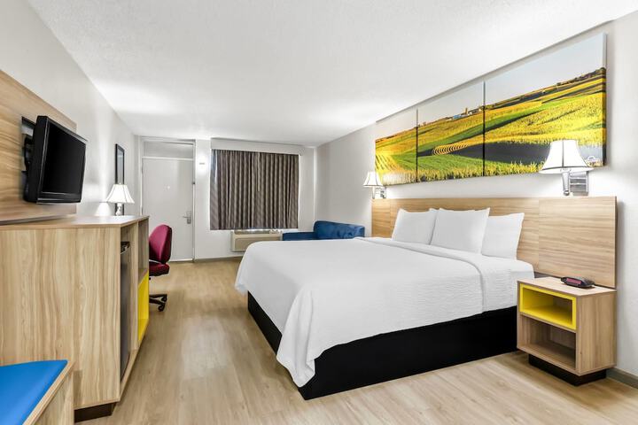 Room 19 of 79