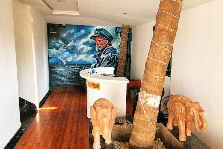 Hotel Interior 9 of 169