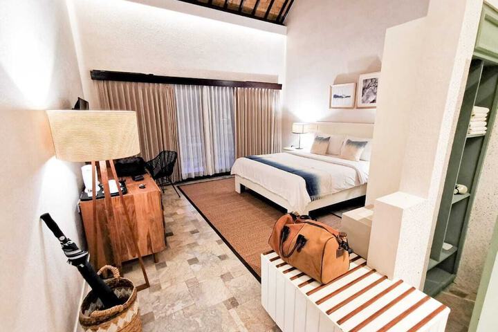 Room 10 of 63