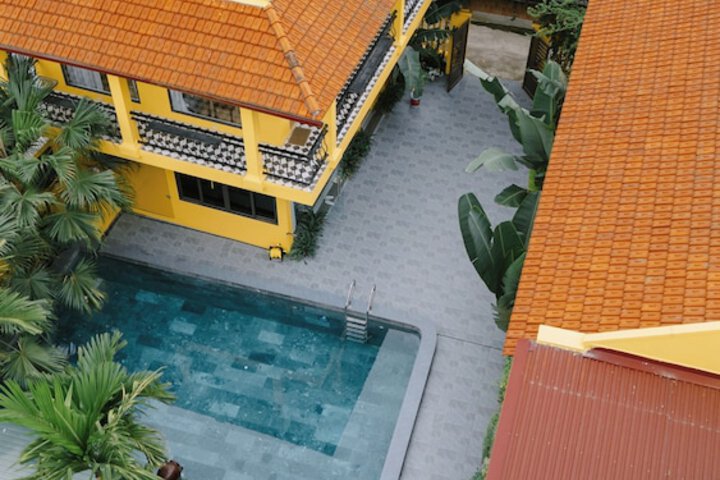 Hotel 84 of 91