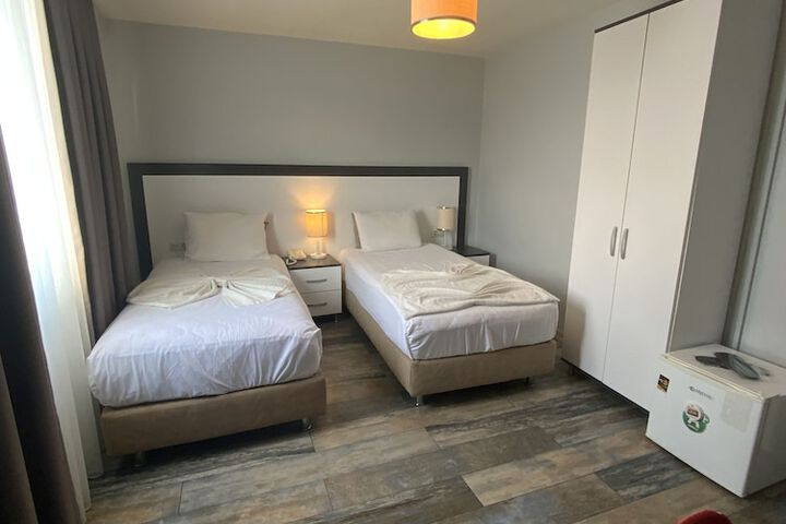 Room 37 of 78