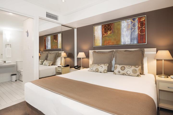 Room 30 of 60