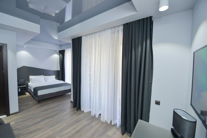 Room 17 of 67