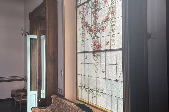 Room 4 of 11