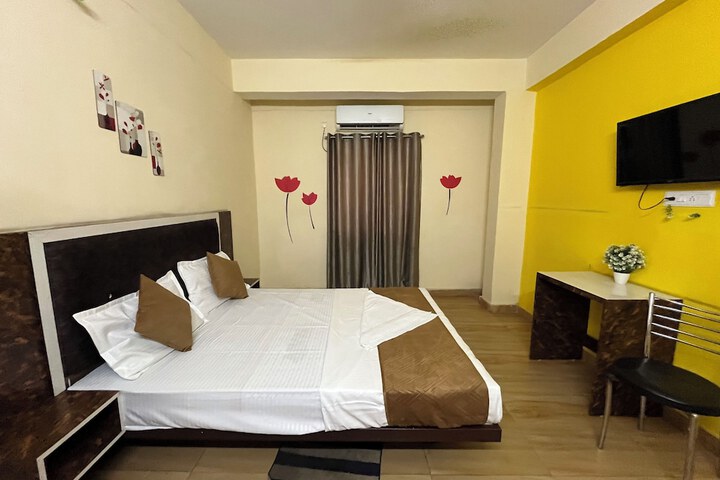 Room 9 of 21
