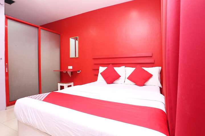 Room 14 of 23