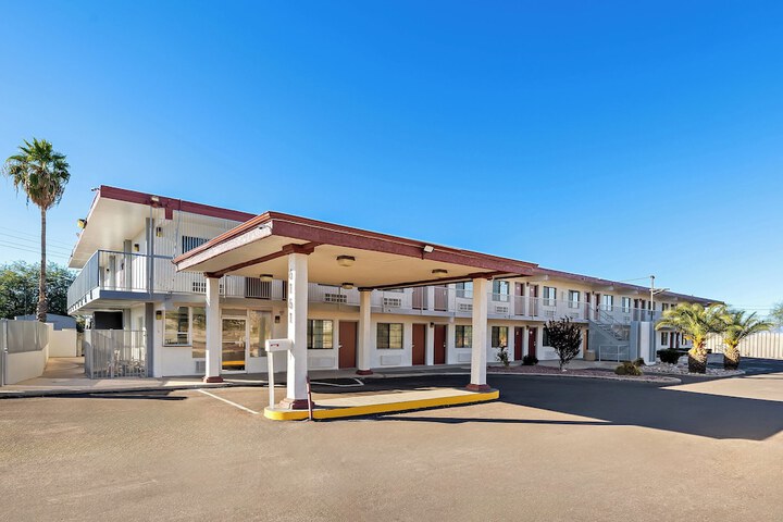 Red Roof Inn Tucson – Vail in Tucson, AZ
