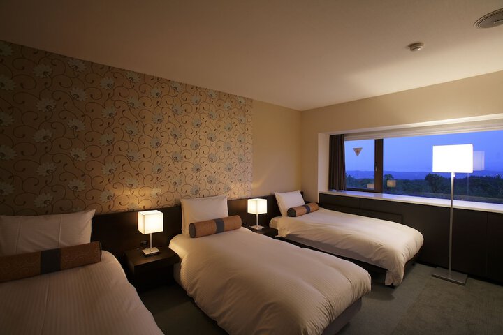 Room 5 of 70