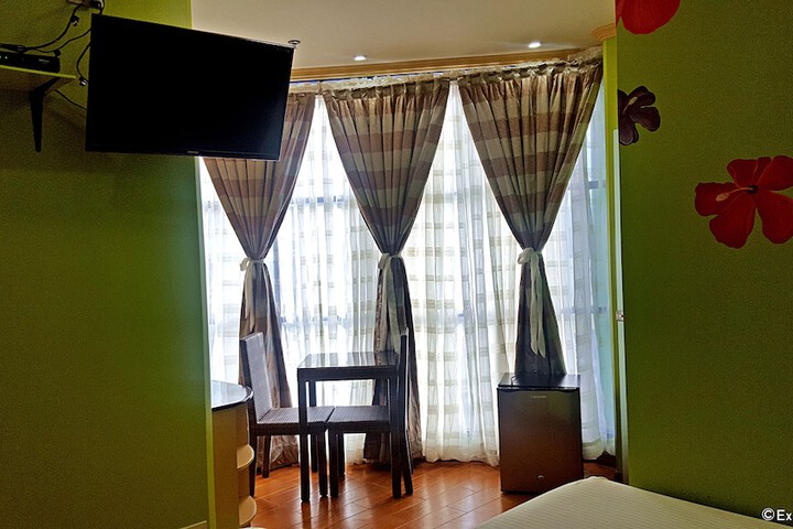 Room 8 of 22