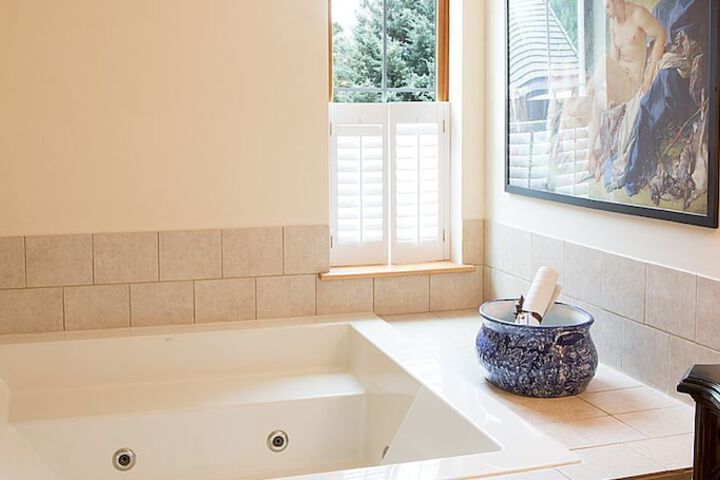 Jetted tub