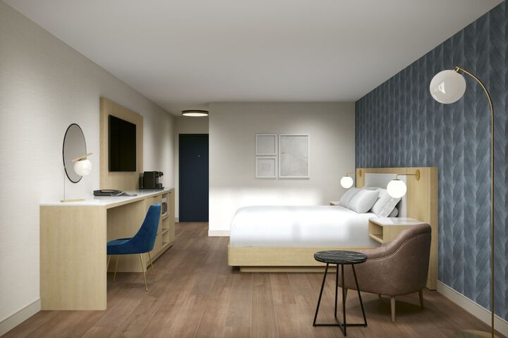 Room 6 of 11