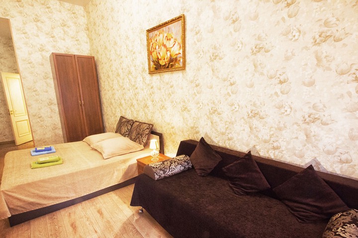 Room 11 of 20