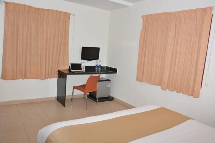 Room 3 of 14