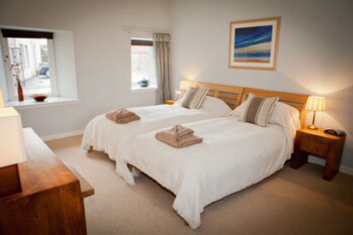 Room 44 of 60