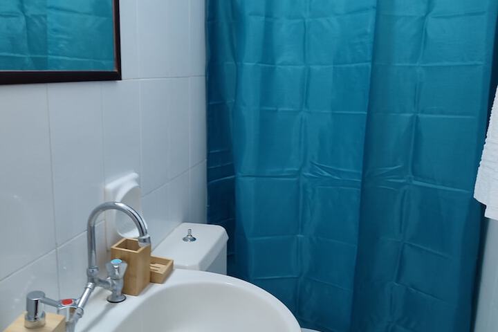 Room 16 of 35