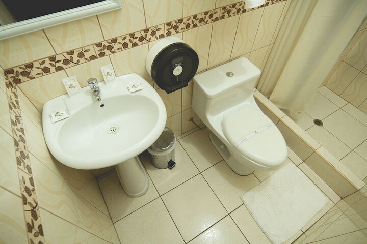 Room 35 of 48