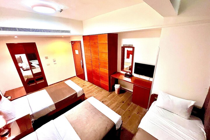 Room 12 of 54