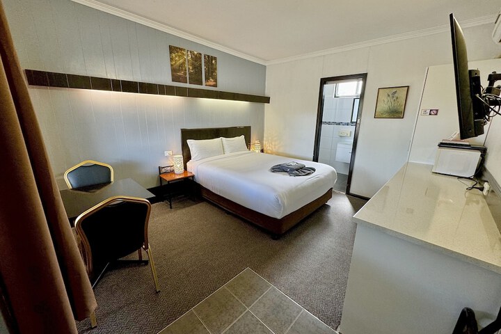 Room 18 of 30