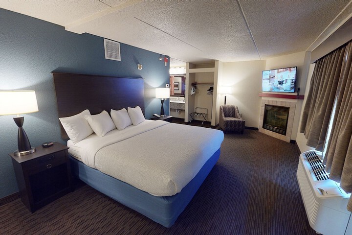 1 King Bed (22 of 34)