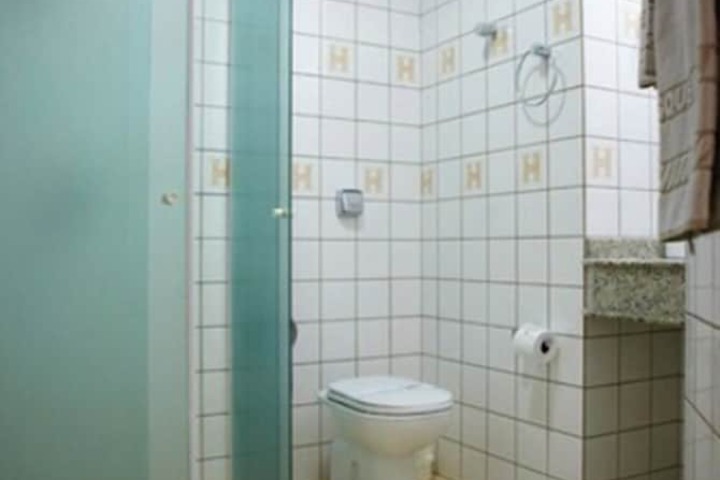 Room 12 of 41