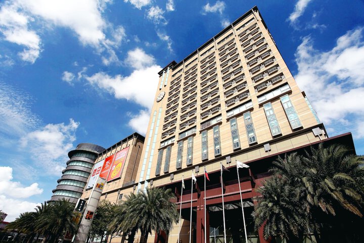 Exterior of Nice Prince Hotel