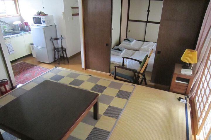Room 3 of 25