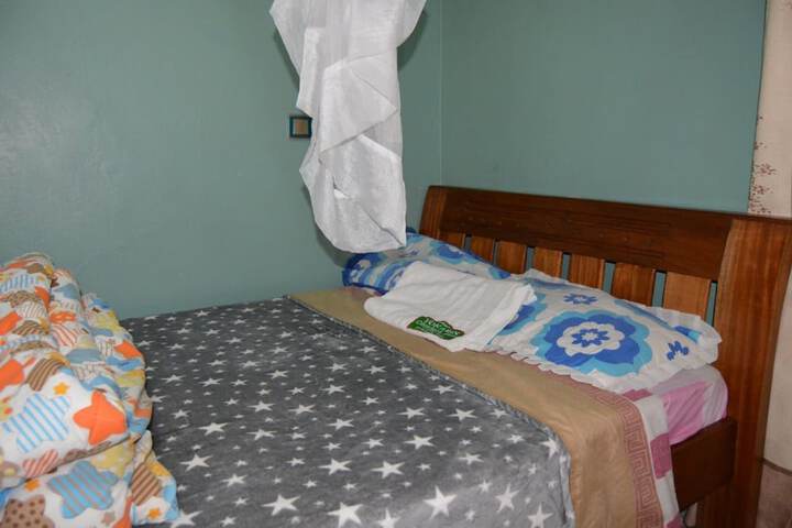 Room 5 of 13