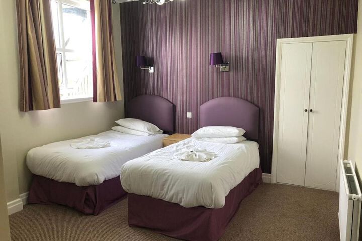 Room 37 of 92