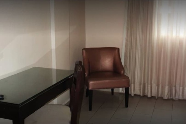 Room 22 of 103