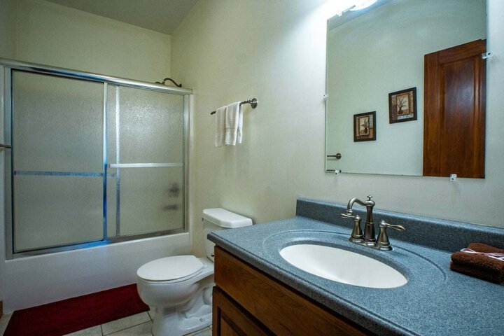 Room 22 of 28