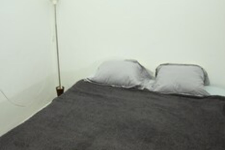 Room 25 of 49