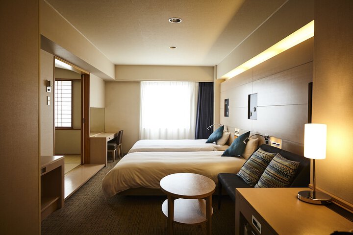 Room 14 of 97