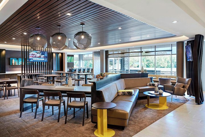 Hotel Interior 3 of 24