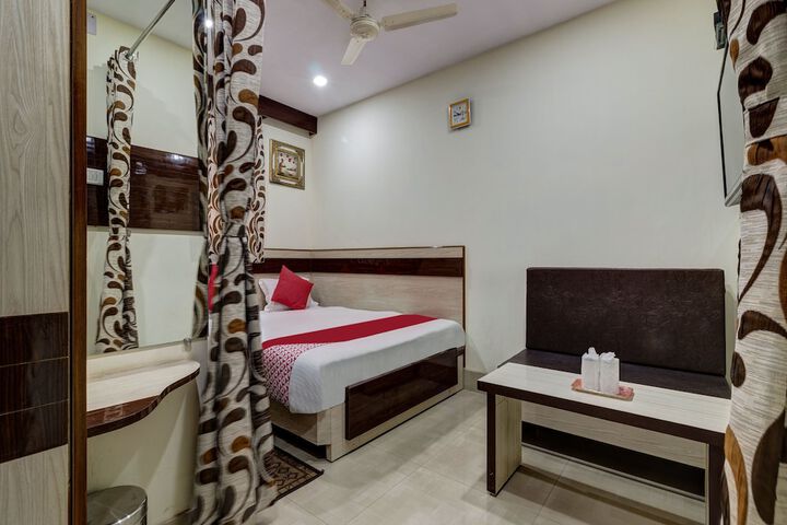 Room 16 of 24