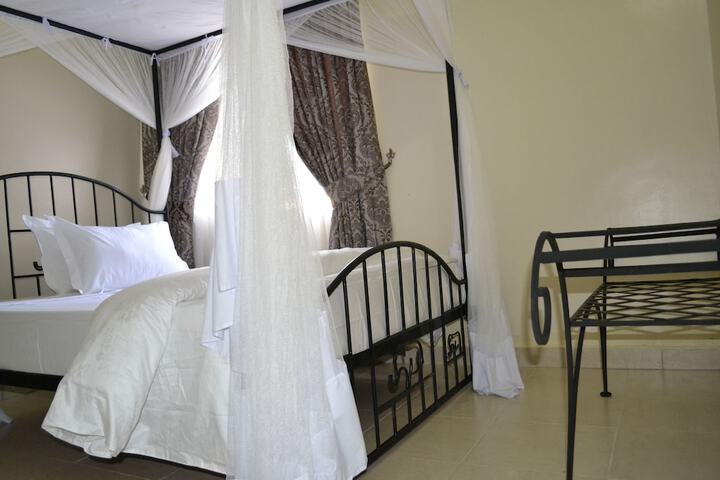 Room 10 of 53