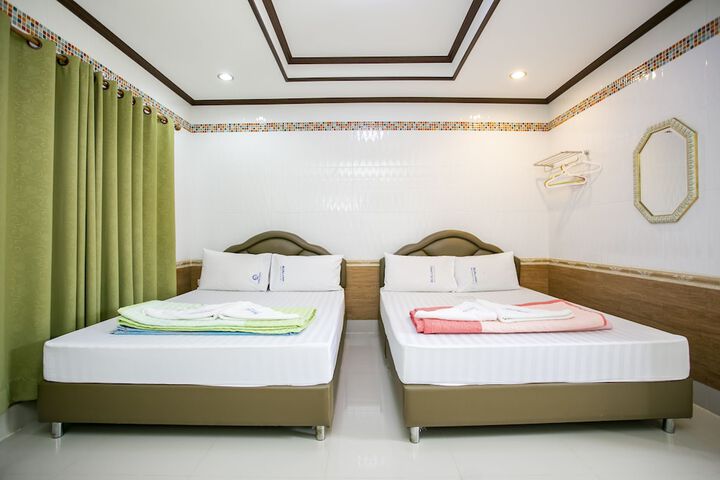 Room 13 of 41