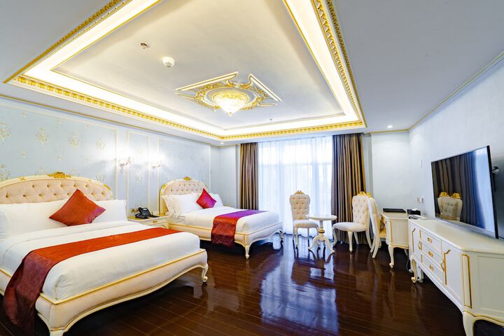 Room 8 of 71