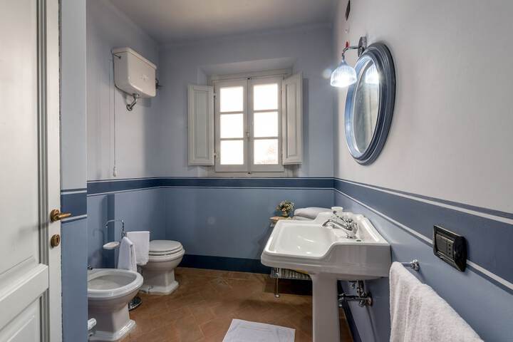 Room 63 of 84