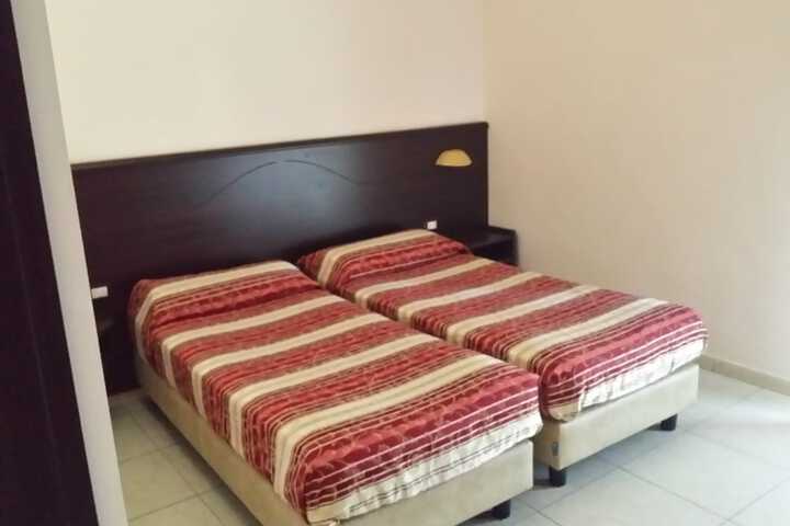 Room 30 of 63