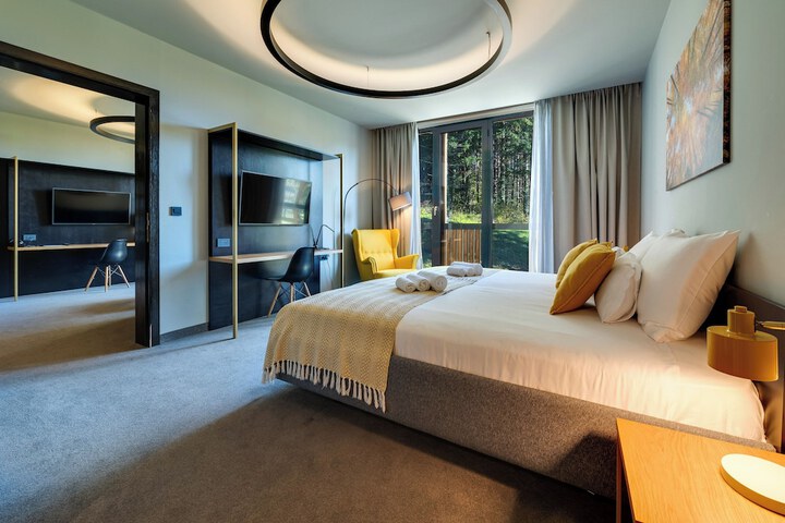 Room 8 of 58
