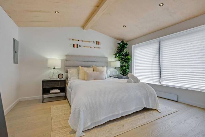 Room 2 of 46
